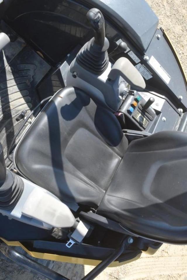 Image of John Deere 26G equipment image 4