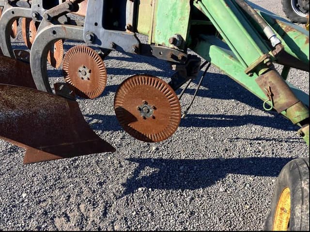 Image of John Deere 2700 equipment image 2