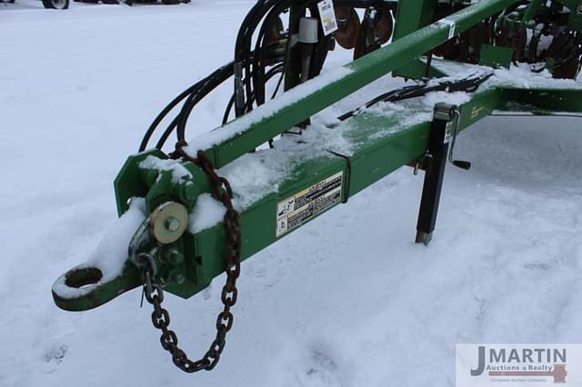 Image of John Deere 2700 equipment image 4