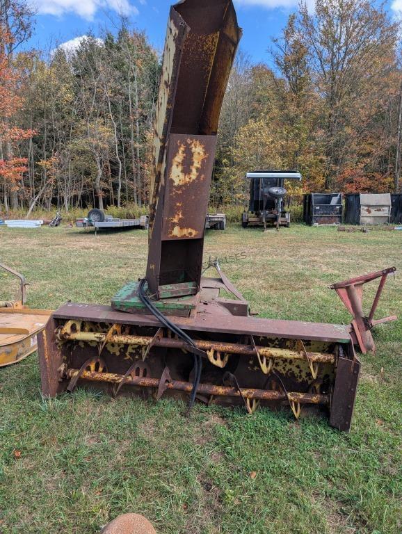 Image of John Deere 275 equipment image 2