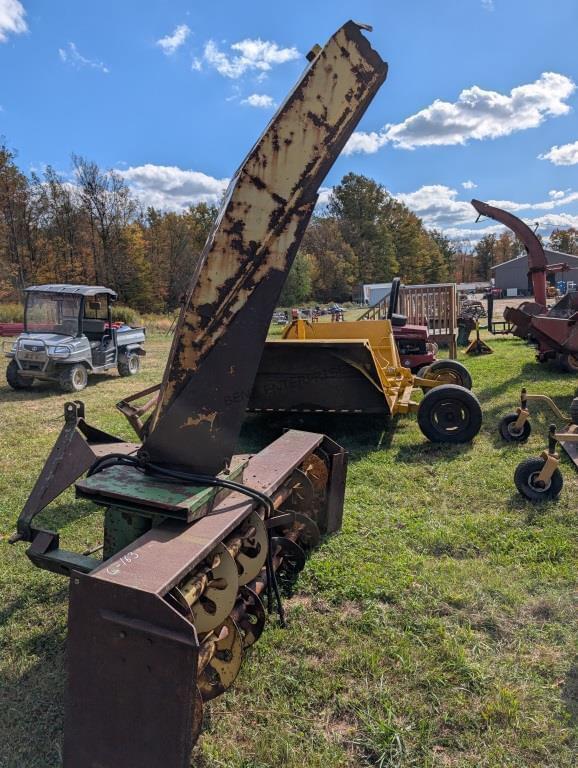 Image of John Deere 275 equipment image 3