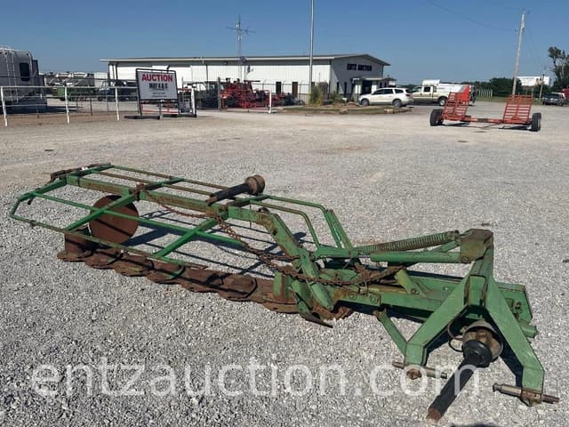 Image of John Deere 275 equipment image 3