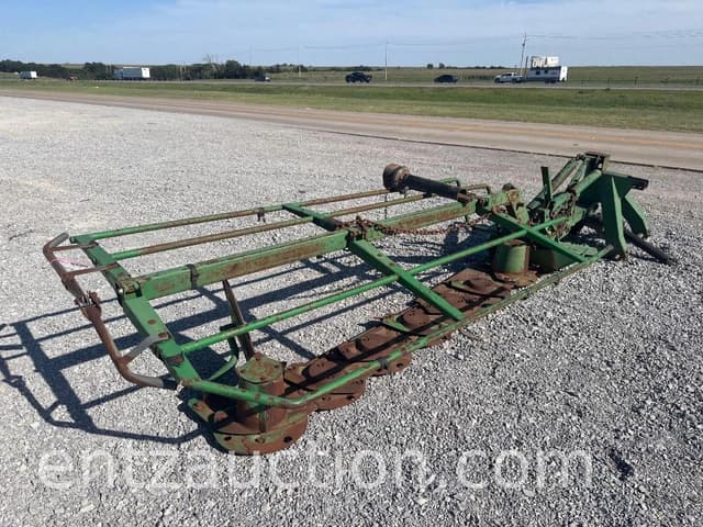 Image of John Deere 275 equipment image 1