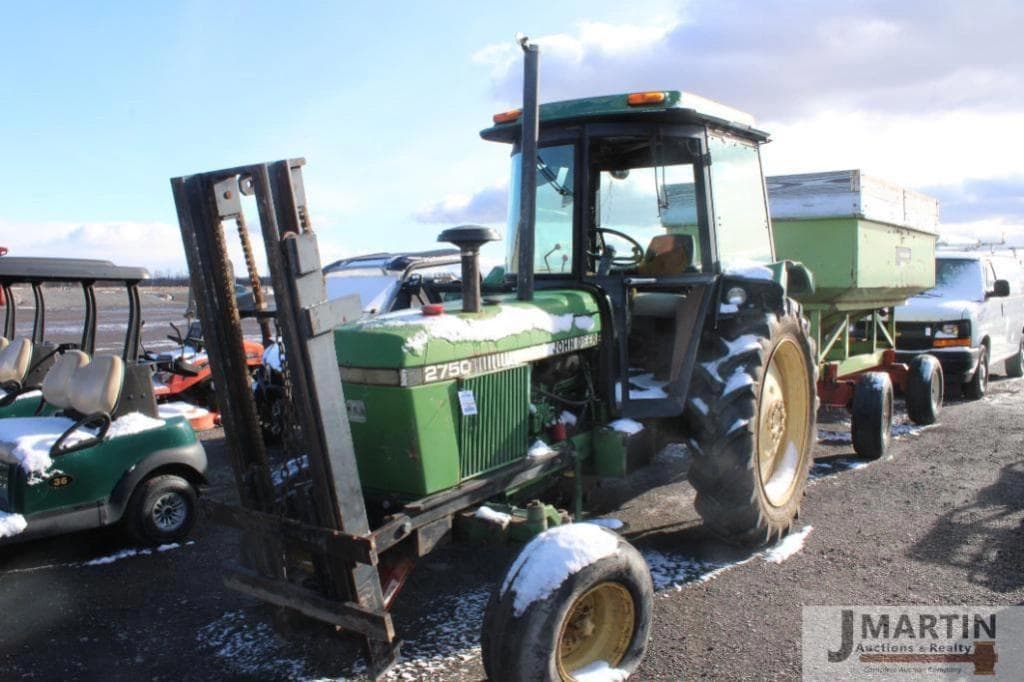 Image of John Deere 2750 Primary image