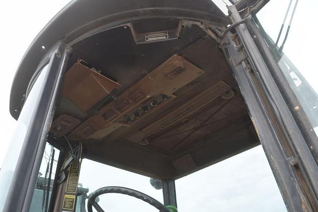Image of John Deere 2755 equipment image 4
