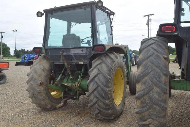 Image of John Deere 2755 equipment image 2