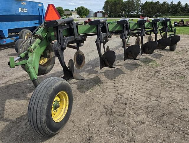 Image of John Deere 2800 equipment image 3