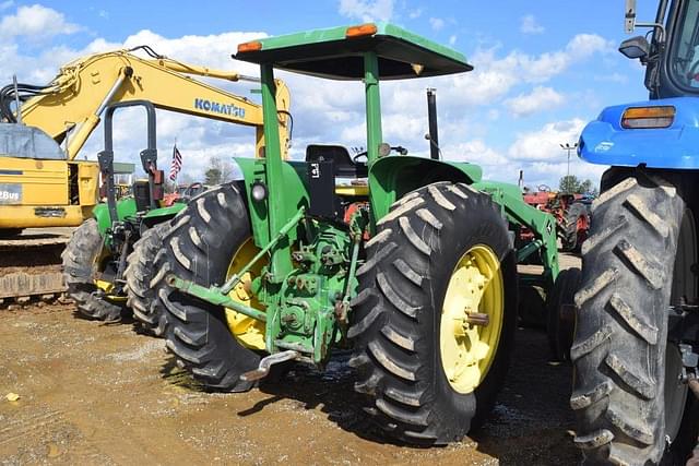 Image of John Deere 2840 equipment image 2