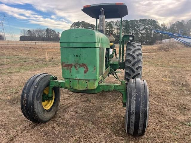 Image of John Deere 2840 equipment image 1