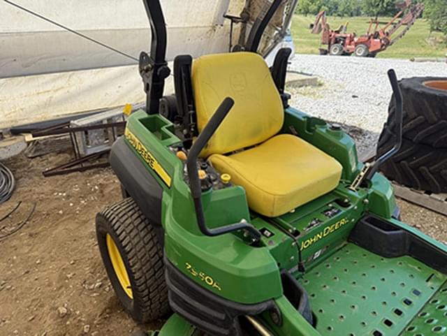 Image of John Deere 2950A equipment image 2
