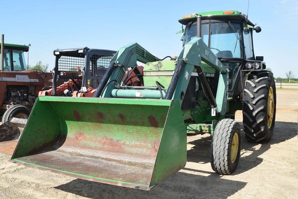 Image of John Deere 2955 Primary image