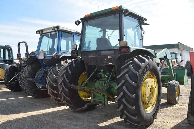 Image of John Deere 2955 equipment image 2