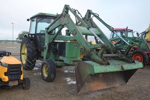 Image of John Deere 2955 equipment image 3
