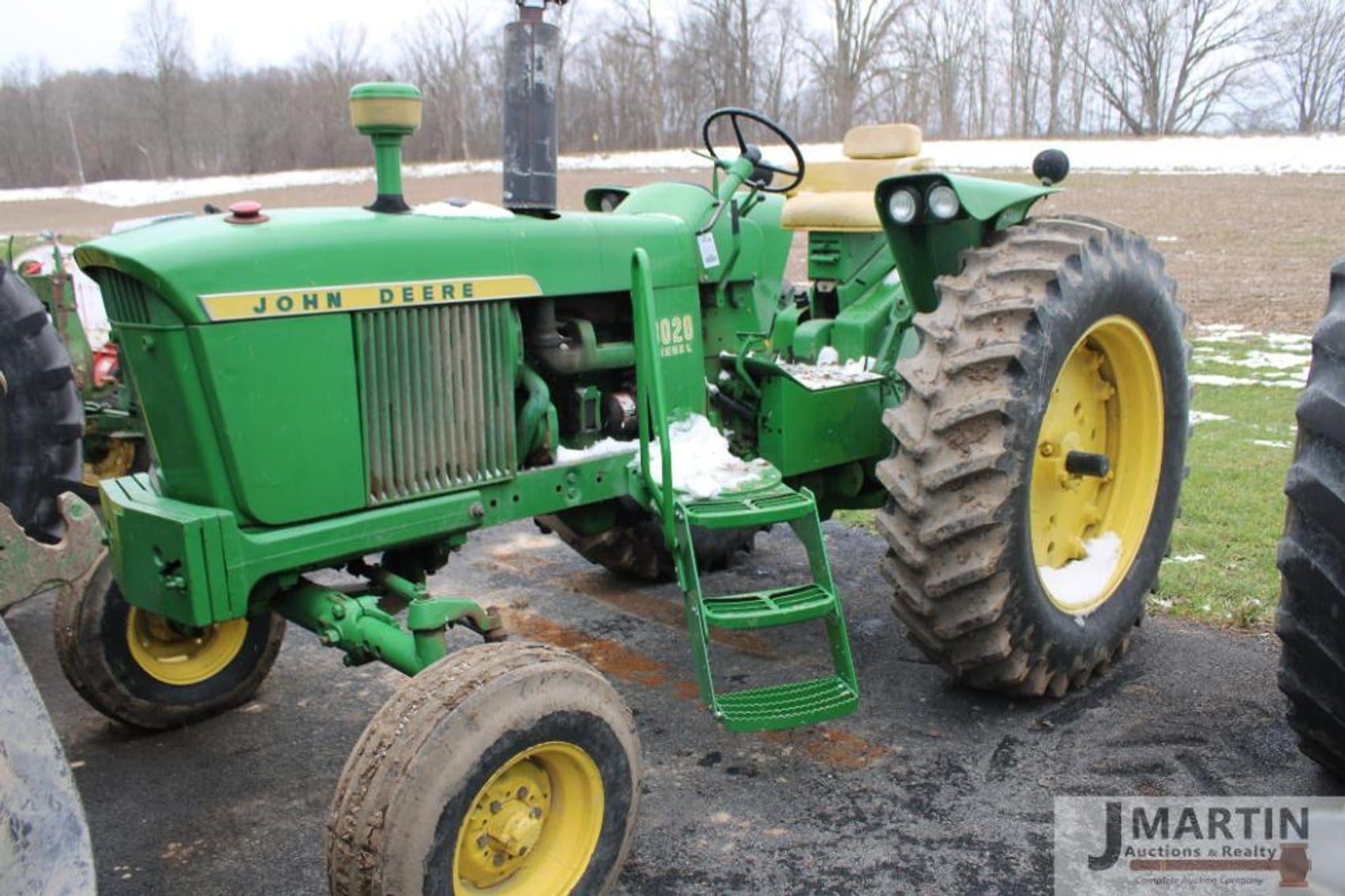 John Deere 3020 Equipment Image0