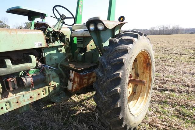 Image of John Deere 3020 equipment image 3