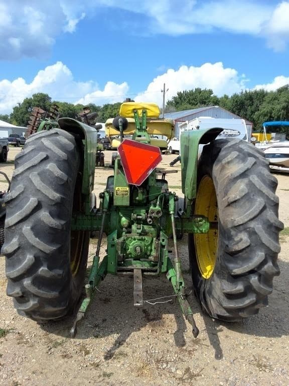 Image of John Deere 3020 equipment image 3