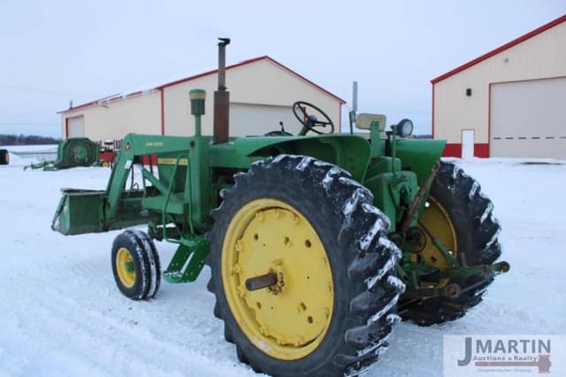 Image of John Deere 3020 equipment image 3