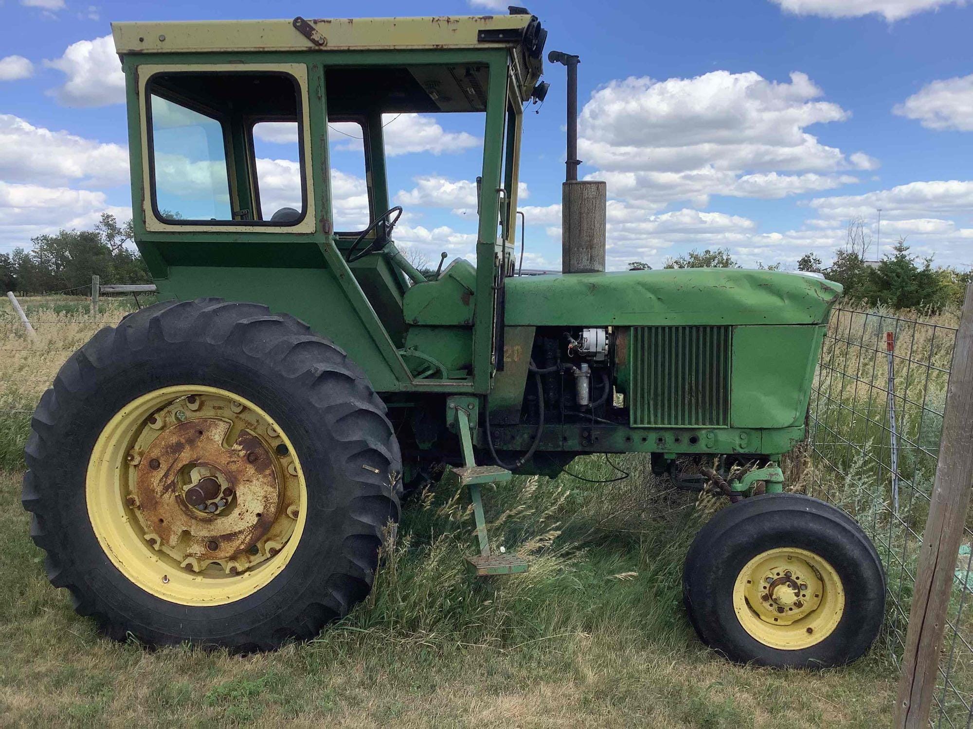 Main image John Deere 3020