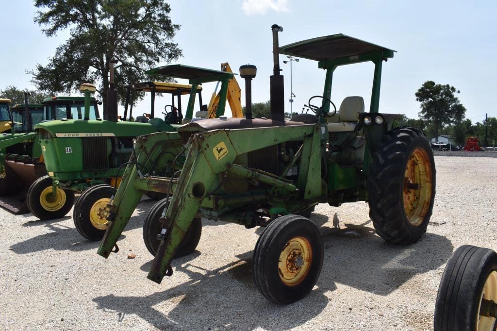 John Deere 3020 Equipment Image0