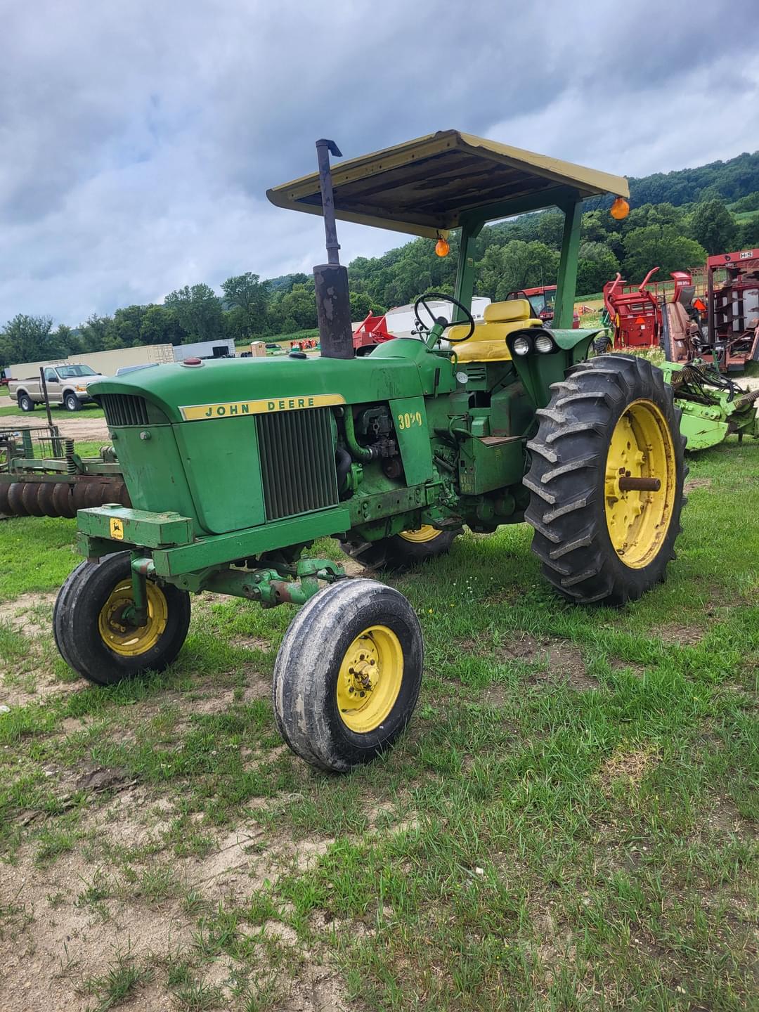 Image of John Deere 3020 Primary image