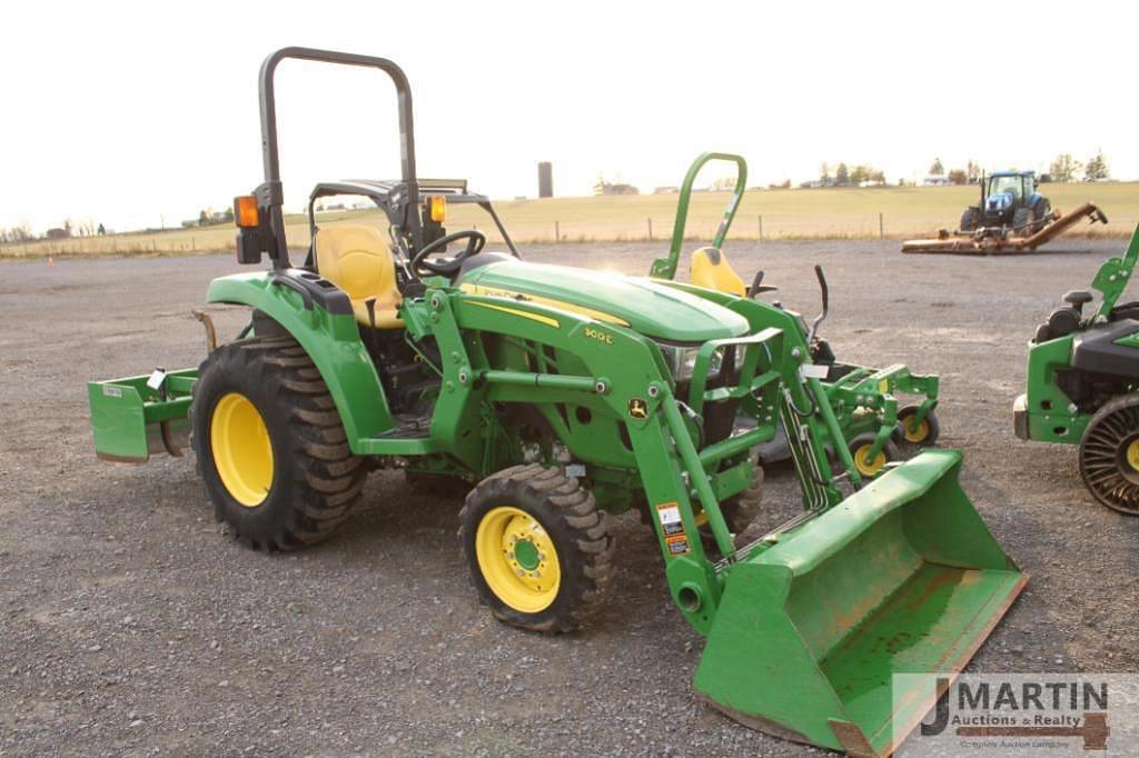 Image of John Deere 3025D Primary image