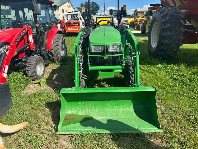 Image of John Deere 3025D equipment image 1