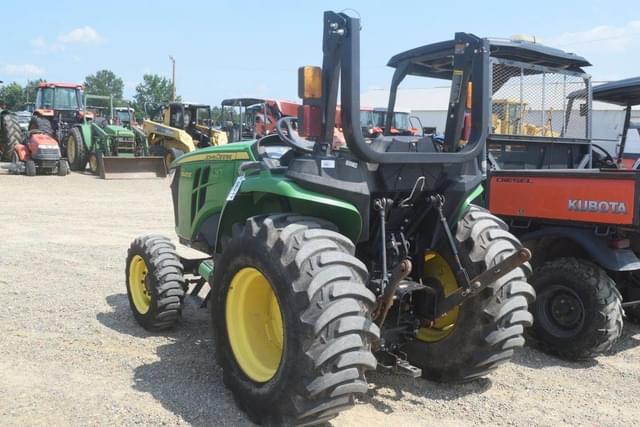 Image of John Deere 3025E equipment image 1