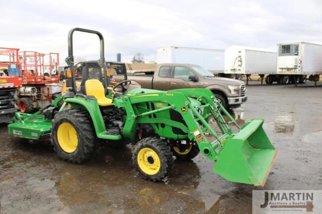 Image of John Deere 3025E equipment image 1