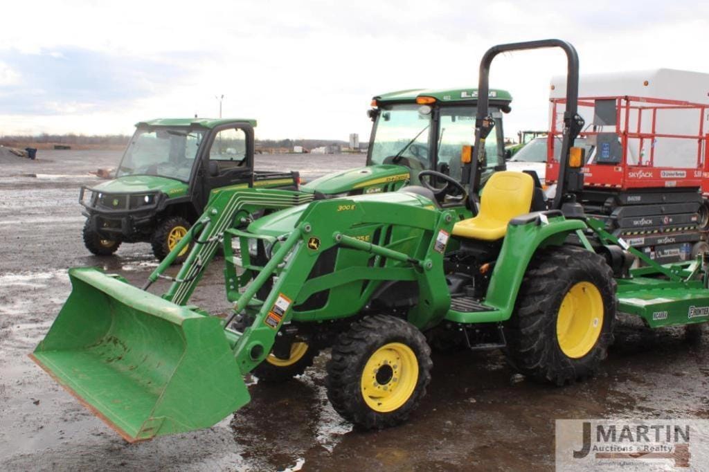 John Deere 3025E Equipment Image0