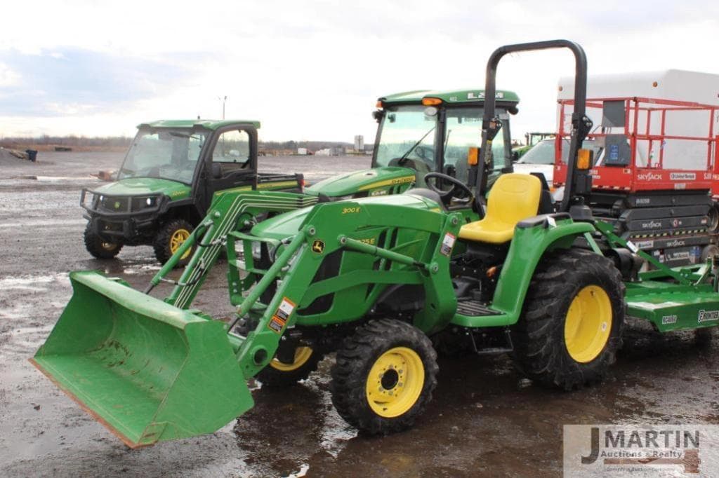 Image of John Deere 3025E Primary image