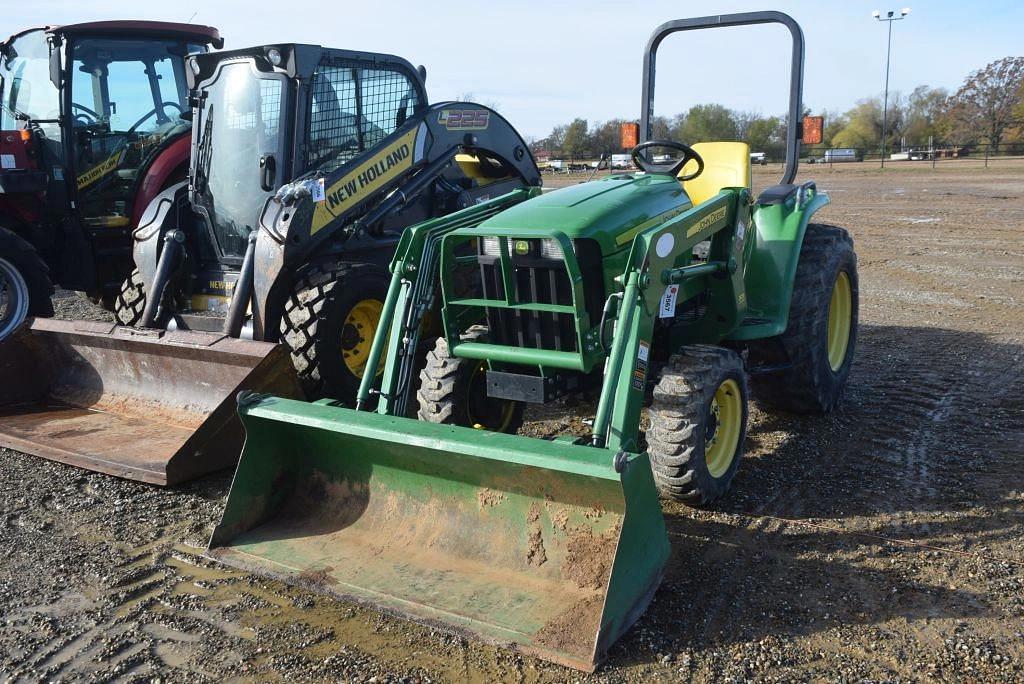 Image of John Deere 3032E Primary image