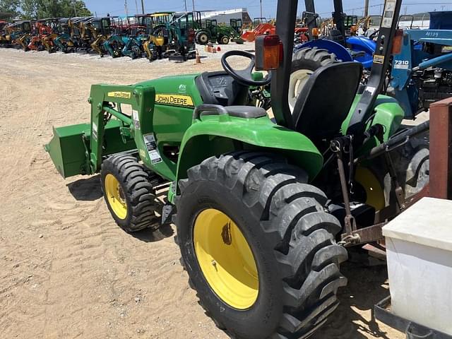 Image of John Deere 3032E equipment image 3