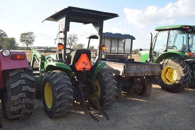 Image of John Deere 3038E equipment image 1