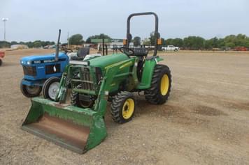 Main image John Deere 3038E