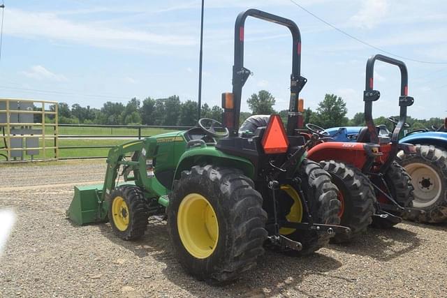 Image of John Deere 3038E equipment image 1