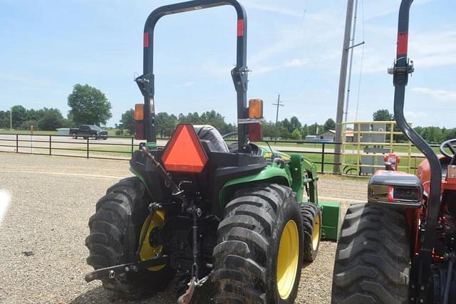 Image of John Deere 3038E equipment image 2