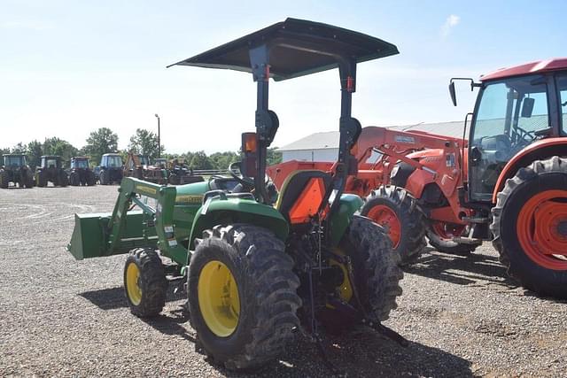 Image of John Deere 3038E equipment image 1