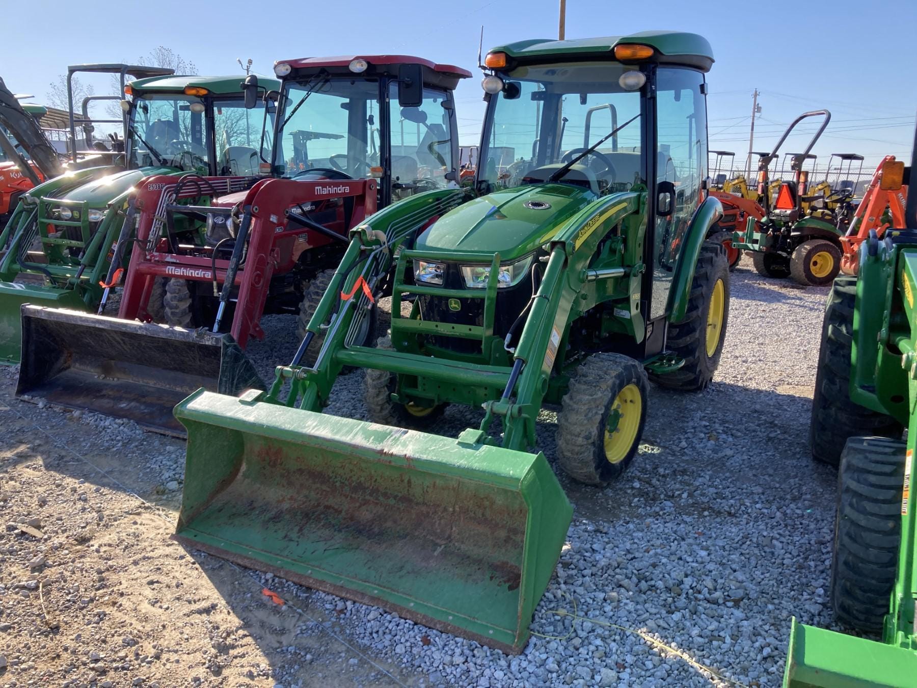 Main image John Deere 3039R