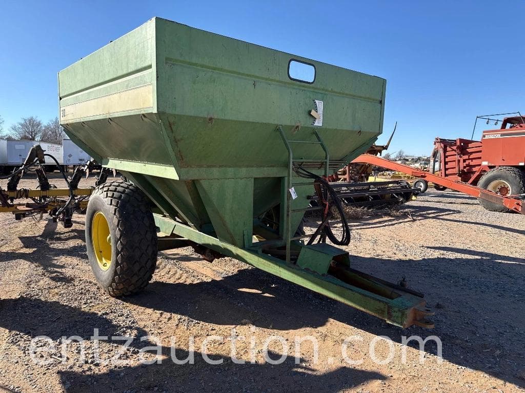 Image of John Deere 310 Primary image