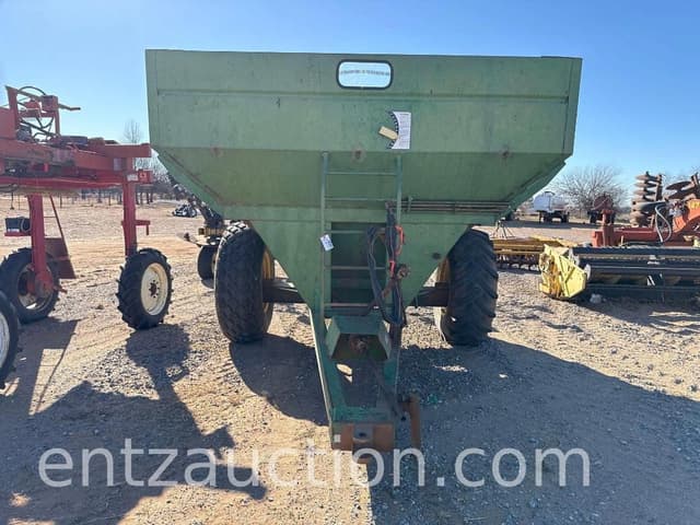 Image of John Deere 310 equipment image 1