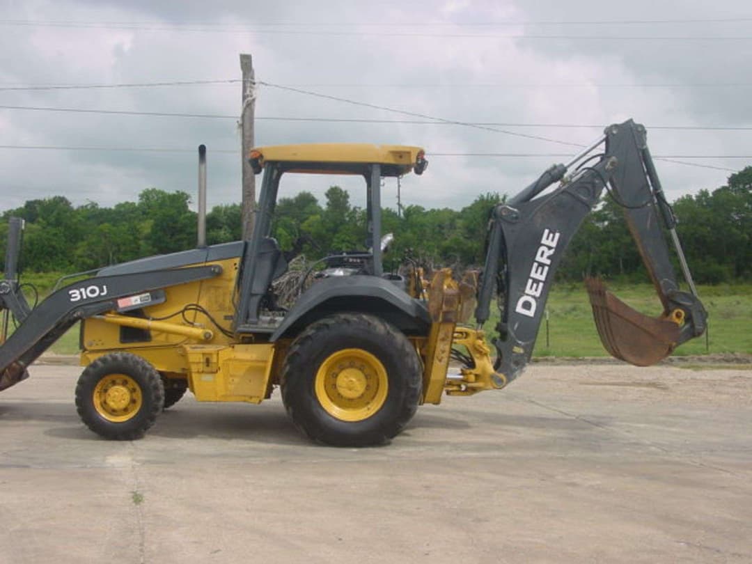 Image of John Deere 310J Primary image