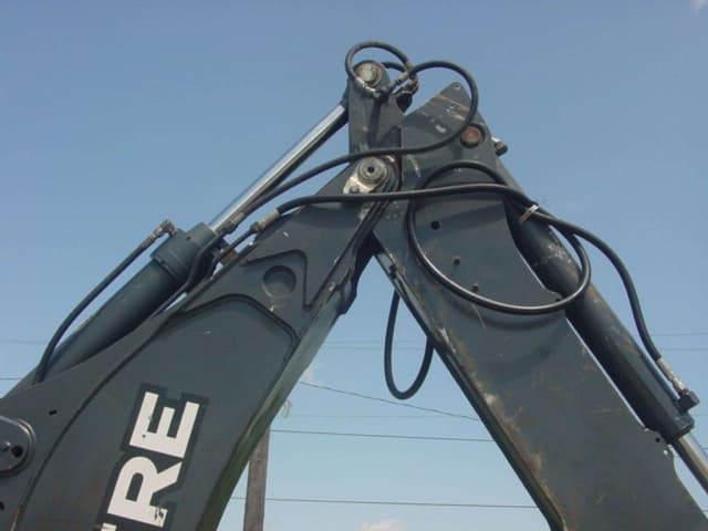 Image of John Deere 310SJ equipment image 4