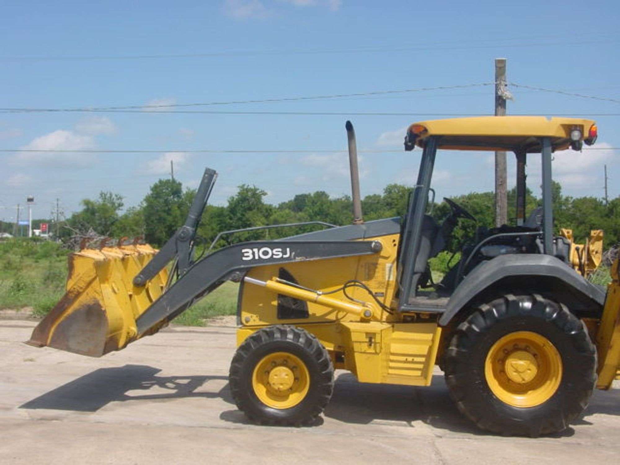 John Deere 310SJ Equipment Image0