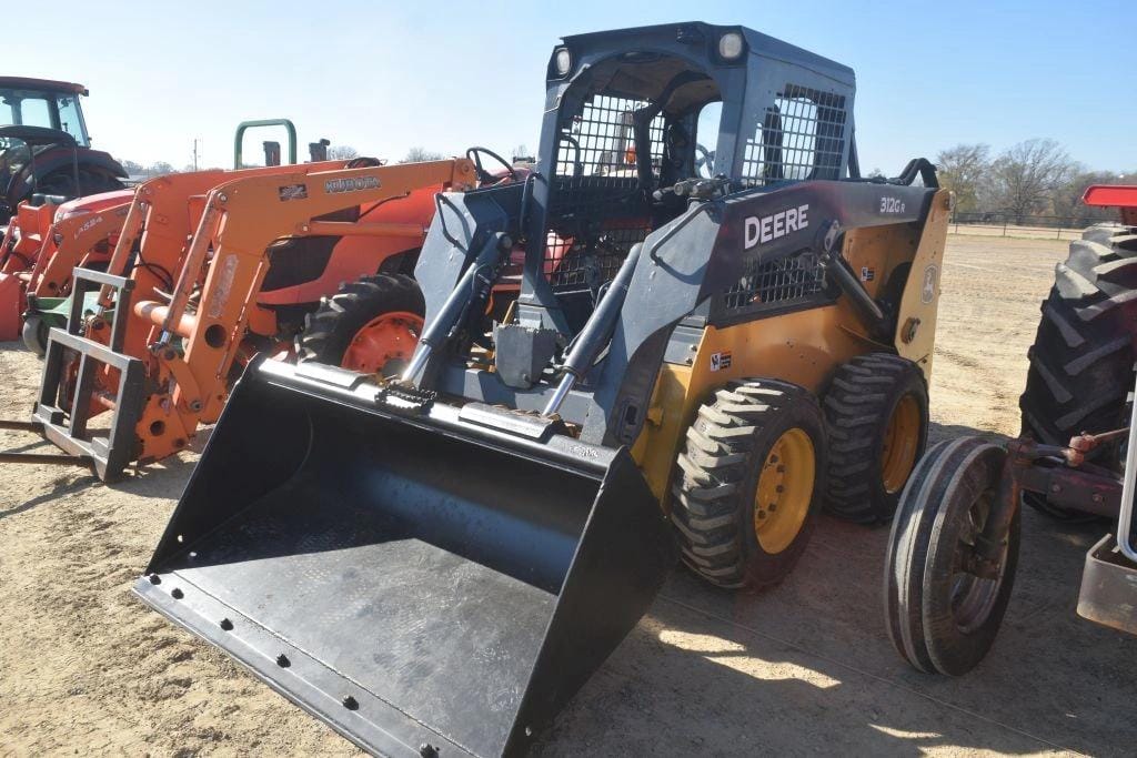 John Deere 312GR Equipment Image0