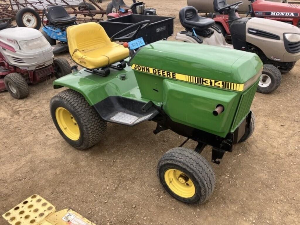 Main image John Deere 314