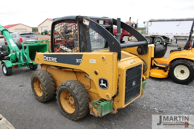 Image of John Deere 317 equipment image 3