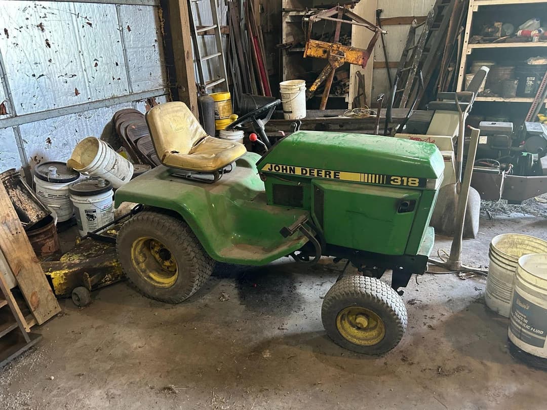 Image of John Deere 318 Primary image