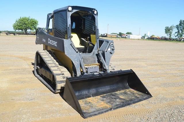 Image of John Deere 319E equipment image 3