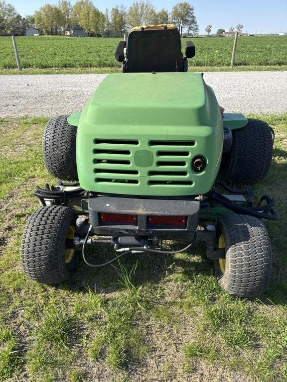 Image of John Deere 3235B equipment image 3