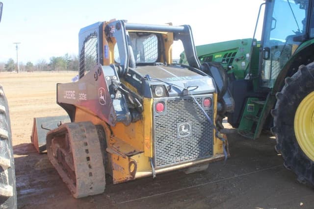 Image of John Deere 323E equipment image 1